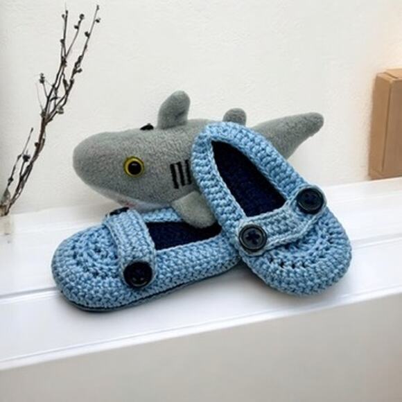 Crocheted Baby Shoes-Blue Boy-Buttons-Newborn-Shower-Gift Idea-Vintage Look - Picture 2 of 4